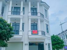 Hình ảnh Bán Căn Nhà Phố Hiện Đại 1 trệt 2 Lầu Tại trung tâm dĩ an Bình Dương