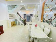 Hình ảnh Bán nhà Nguyễn Khánh Toàn 56m2*4T, MT 5M, NỘI THẤT, KINH DOANH. 5,6 TỶ
