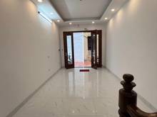 Hình ảnh Bán nhà Mới cóng đường Giáp Bát 35 m2, oto vào, chỉ nhỉnh 4,7 tỷ.