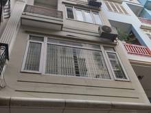 Hình ảnh Bán nhà trần quốc hoàn, 2 thoáng, phân lô, gara 7 chỗ, sát phố, kd,