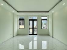 Hình ảnh Nhà Ngõ Đường Cầu Giấy 35m2x5tầng, Gần Phố, Dân Trí Cao, Chỉ 4 t.y