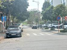 Hình ảnh Bán nhà Gia Thụy, Long Biên 46m ô tô tránh, vỉa hè, kdoanh hơn 8.8 tỷ