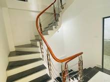 Hình ảnh Bán Nhà Riêng Thanh Xuân 46m 5 tầng MT4.8m Gía chỉ 4 tỷ 3 .Ngõ Thông ,
