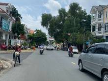 Hình ảnh Bán nhà biệt thự sông. Nguyễn Duy Trinh, Q2. Dt 305m. Có Sổ. Gía 35 tỷ