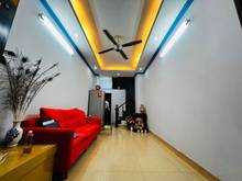 Hình ảnh Nhà hiếm tt quận 1, 30m2 hxh 5m (ngang 3m x 5tầng), chỉ 6.5 tỷ.