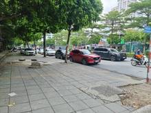 Hình ảnh Cho thuê MP Trung kinh 6 Tầng, Vỉ hè rộng làm phòng khám, VP