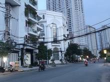Hình ảnh Nhà Đẹp Hẻm Xe Hơi Gần Lotte Mart Quận 7, 61m2 , Giá 5,8 tỷ