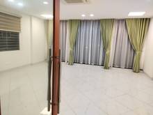 Hình ảnh Cho thuê nhà Đỗ Quang Dt 75m2 4 tầng .Giá 50tr/tháng