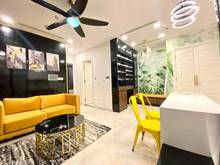 Hình ảnh Vinhomes Golden River Q1 2pn 1wc, full nội thất Tầng siêu cao