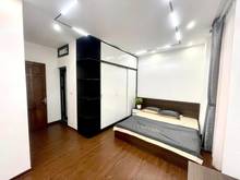 Hình ảnh Phố Hoàng Cầu giá 17.9 tỷ, 65mx4T, Oto đỗ, KD đông đúc