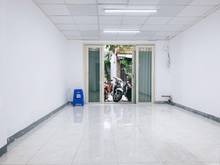 Hình ảnh Nhà hẻm xe tải 4x10 2 tầng 2PN Thành Thái Q10 14tr