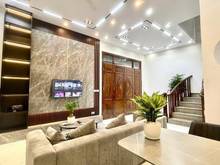 Hình ảnh Mặt phố Nguyễn Thái Học giá 27.9 tỷ, 180m2, tạo dòng tiền lớn