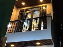 Hình ảnh Chủ tha thiết bán nhà 1 trệt 2 lầu Ngô Gia Tự P2 Q10 tặng hết nội thất