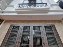 Hình ảnh Bán Nhà  Phố GIÁP NHỊ, 30 /33M2, 5 Tầng ,MT 3,8M,  Ô TÔ, GIÁ 3,4 TỶ.