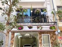 Hình ảnh Nhà đẹp ngõ 129 Thiên Hiền. DT 70m2, 6 tầng. Giá 35 tr/thg