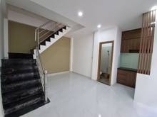 Hình ảnh 4.35 tỉ, Hẻm ba gác Đinh Tiên Hoàng, 1 trệt 2 lầu đúc, HCDD, mới 90%.