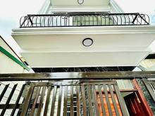 Hình ảnh Nhà 4 tầng Kim Đồng, Hoàng Mai, Hà Nội, mới kính koong , ô tô đổ cổng