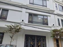 Hình ảnh Bán nhà mặt ngõ 2 ô tô tránh nhau, ngõ thông ô tô vào nhà, dt40m2, 6