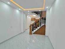 Hình ảnh Bán nhà quận 4 - Gần chợ xóm chiếu 300m