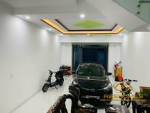 Hình ảnh Bán nhà 1 trệt 2 lầu mt đường xe hơi vi vu dt 95m2 đất full thổ cư