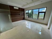 Hình ảnh cho thuê nhà Trung Kính mặt tiền rộng 7,2m 5 tầng. Giá 35tr/tháng