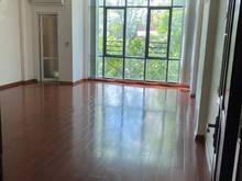 Hình ảnh Cho thuê nhà ngõ 80 Trung Kính. Diện tích 70m x 5 tầng + 1 tum,MT 6m.