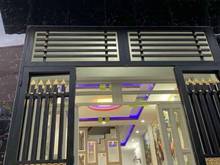 Hình ảnh Nhà bán 2/4 xe hơi đậu cửa- ngang 5m nở hậu 2 Tầng- giá chỉnh 2 TỶ.