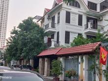 Hình ảnh Bán BT Thành Phố Giao Lưu, Phạm V Đồng 227m2*3 Tầng, MT 11m, 48 tỷ.