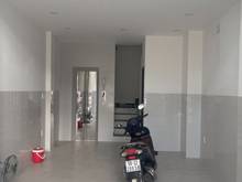 Hình ảnh Tòa nhà Q4 công ty Hàng Hải SG thanh lý thuê 6x35m Giá 79 triệu