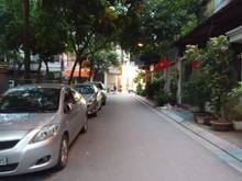 Hình ảnh Bán nhà NGUYỄN KHÁNH TOÀN Ngõ mang dáng Phố 65m2 x Mt 5M, Giá 15.8 Tỷ.