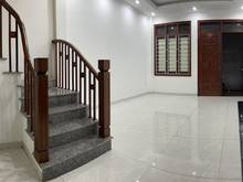 Hình ảnh Nhà Thạch Bàn Cổ Linh 33m x 5 tầng, Ô tô Đỗ Cạnh Nhà