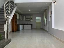 Hình ảnh Nhà hẻm Q12, gần các tiện ích, di chuyển dễ dàng