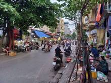 Hình ảnh Mặt Chợ _ Ô tô tránh _ Kinh Doanh sầm uất