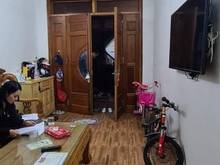 Hình ảnh Chủ cần bán nhà 35m2 chuyển nhà rộng hơn tại Tổ 2 Đa Sỹ giá 3,2 tỷ.