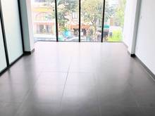 Hình ảnh Bán nhà Lô góc 7 tầng mặt phố Kim Mã 35m Mt 3.5m Vỉa hè, Kinh doanh