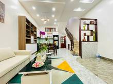 Hình ảnh Nhà Đẹp Cầu Giấy - Gần Ô Tô - Tặng Full Nội Thất - 38m2 Nhỉnh 5 Tỷ