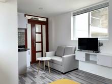 Hình ảnh Mb6623 nạp rút nhanh chóng studio có cửa số ngay Q1, thuận tiện đi Q3,Q4,.. Hỗ trợ cọc