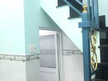 Hình ảnh Bán ngay nhà hẻm Q4, DT 19.7m2 giá chỉ 2,1 tỷ, nhà 1 trệt 2 lầu.