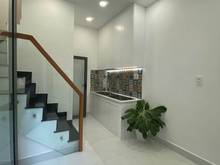 Hình ảnh Bán nhà đẹp 2 tầng Bình Thạnh đường Lê Quang Định 3x9 2pn giá 1 tỷ 330