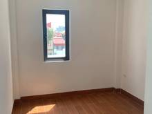 Hình ảnh Tôi cần bán nhà đầu ngõ Tây Sơn, giá 7.3 tỷ, 70m2x3T, có sân