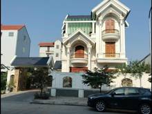 Hình ảnh Cho thuê biệt thự sân vườn rộng 1000m2 tại Hồ Tùng Mậu làm văn phòng