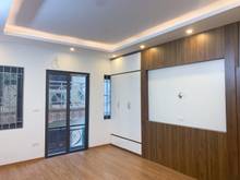 Hình ảnh Bán nhà ngõ 406 Âu Cơ- 2,9 tỉ- 33m2- nhà 5 tầng - 4 ngủ.