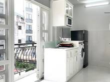 Hình ảnh Chdv full nội thất cao cấp ,ban công view tại Q1