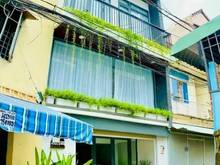 Hình ảnh BÁN NHÀ PHỐ ĐẸP 3 lầu xe hơi đậu trong nhà ,tặng đầy đủ nội thất