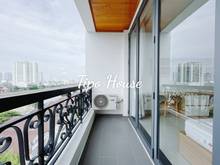 Hình ảnh Cho thuê tòa nhà Chdv Trần Nhật Duật Q1