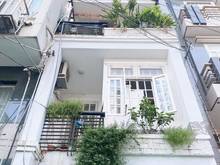 Hình ảnh Nhà ngộp 50m2 không lộ giới , 3 tầng kiên cố HXH 6m gần mt CMT8