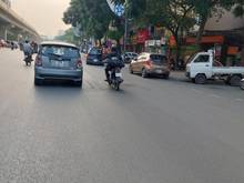 Hình ảnh Cho thuê MBKD 70m xây 5 tầng thang máy, thông sàn Lạc Long Quân Tây Hồ