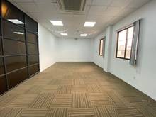 Hình ảnh Nhà cho thuê 4.5x18m 4 lầu Nguyễn Thái Bình Tân Bình nhận nhà ngay