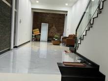 Hình ảnh Cho thuê mặt bằng + lửng nhà hẻm xe tăng Lê Thị Hồng Gấm quận 1