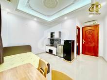 Hình ảnh Căn Hộ Q1 FullNT có cửa sổ lớn ngay đường Trần Quang Khải